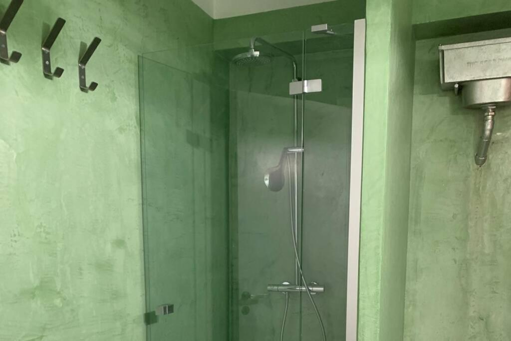 Quiet And Central Flat With Private Backyard Garden Αθήνα Εξωτερικό φωτογραφία