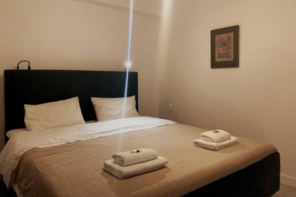 Quiet And Central Flat With Private Backyard Garden Αθήνα Εξωτερικό φωτογραφία