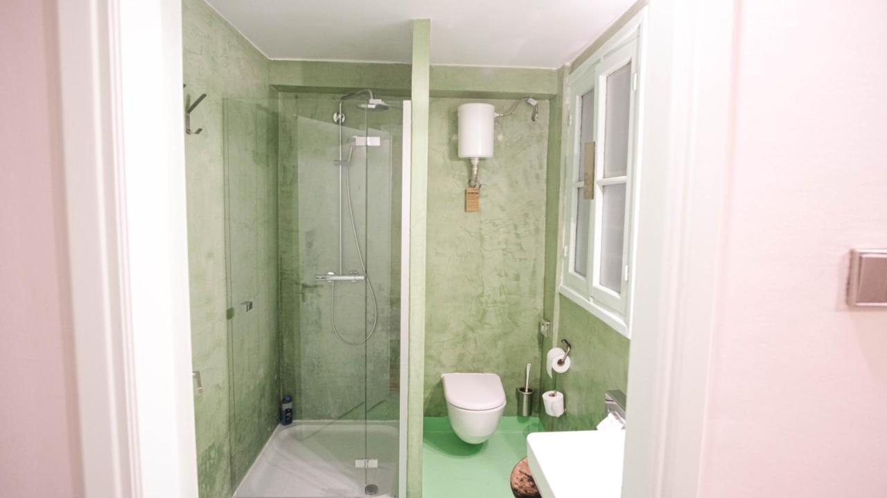 Quiet And Central Flat With Private Backyard Garden Αθήνα Εξωτερικό φωτογραφία